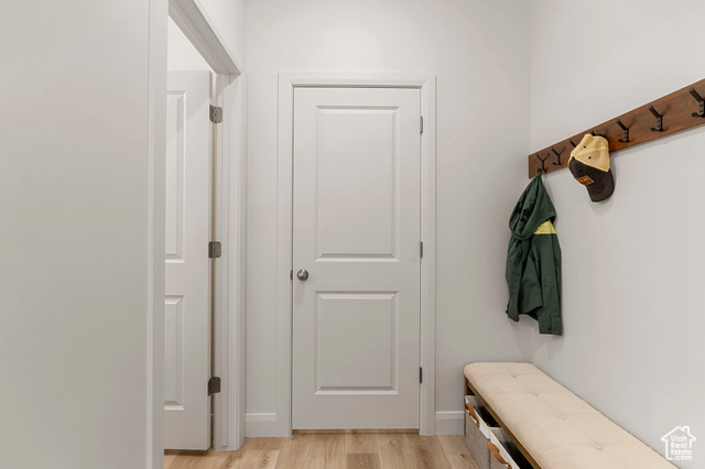 Photo 11 for MLS #2107467 at 546 W Carnelian Pkwy