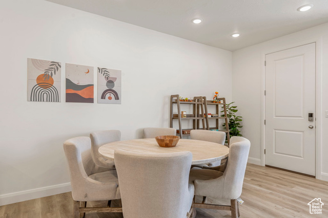 Photo 7 for MLS #2107467 at 546 W Carnelian Pkwy