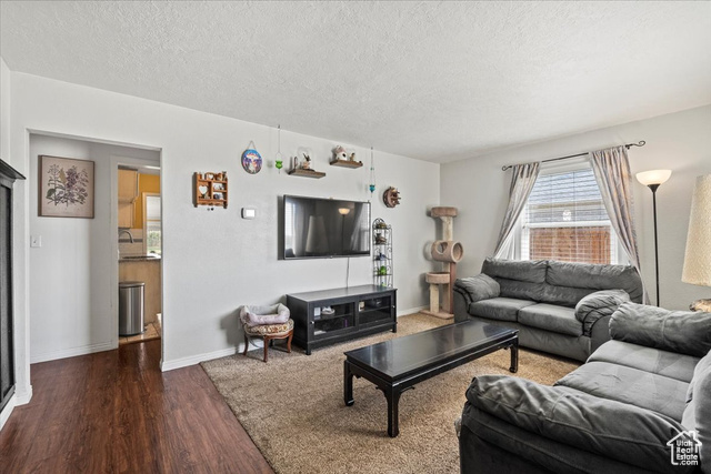 Photo 6 for MLS #2107498 at 3026 Harrison Blvd