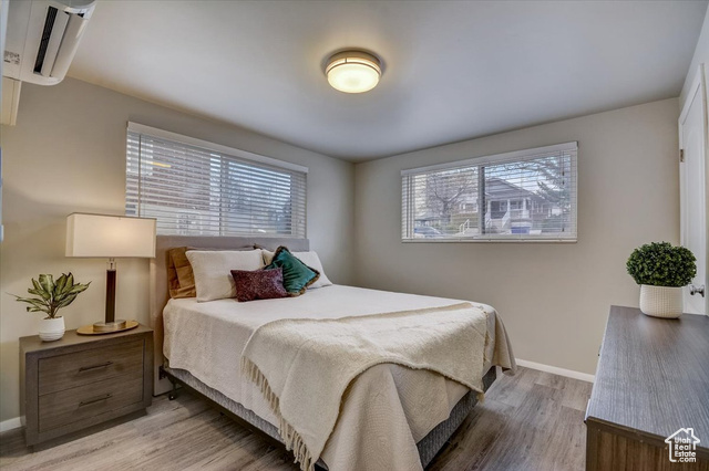 Photo 7 for MLS #2107511 at 554 S Douglas St