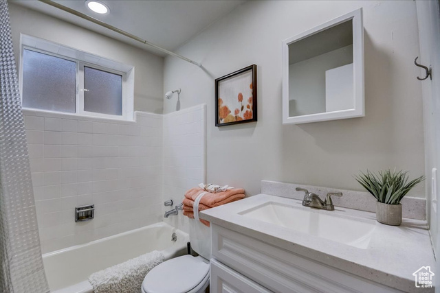 Photo 9 for MLS #2107511 at 554 S Douglas St