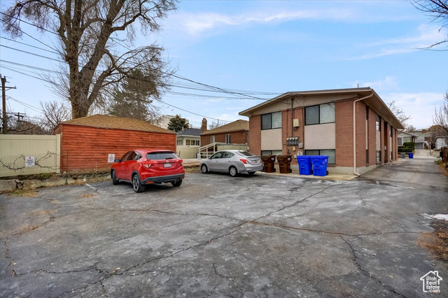 Photo 16 for MLS #2107511 at 554 S Douglas St