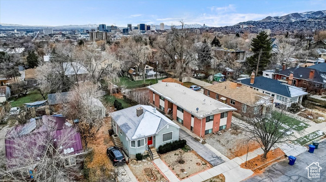 Photo 18 for MLS #2107511 at 554 S Douglas St