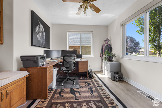 Photo 19 for MLS #2107551 at 6 N Shady Ln