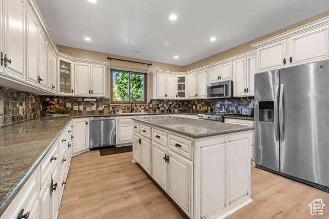 Photo 7 for MLS #2107551 at 6 N Shady Ln