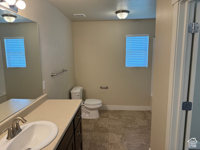 Photo 14 for MLS #2107556 at 2262 E Rio Grande Dr