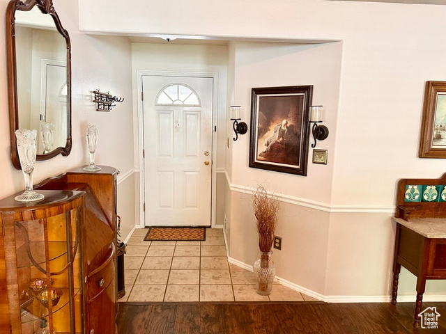 Photo 8 for MLS #2107557 at 390 N 200 West