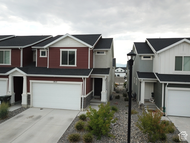 MLS #2107564 - 1917 N Blue Iris Ave #1090