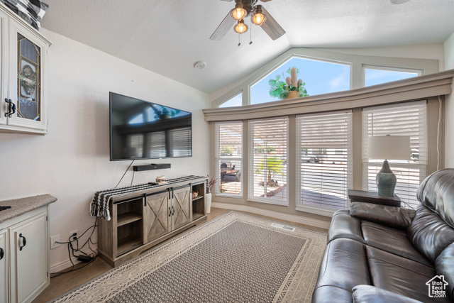 Photo 7 for MLS #2107584 at 1160 E Telegraph St #130