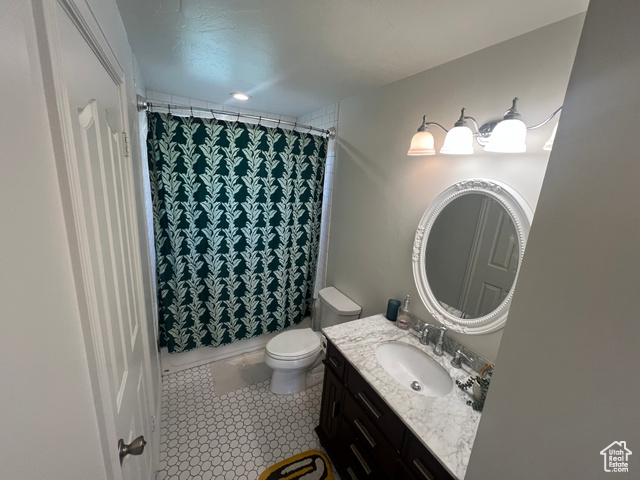 Photo 4 for MLS #2107589 at 955 E South Fork Cir