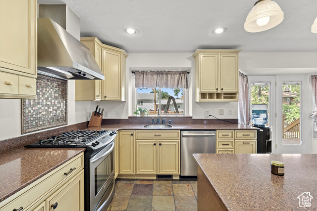 Photo 11 for MLS #2107600 at 1199 E Tiger Eye Dr