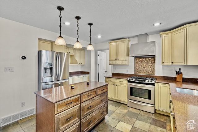 Photo 8 for MLS #2107600 at 1199 E Tiger Eye Dr