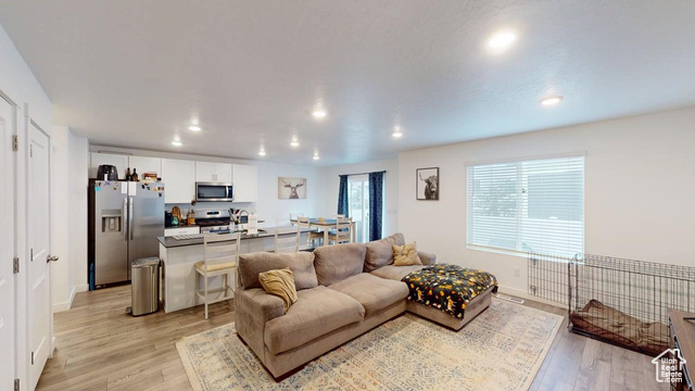 Photo 3 for MLS #2107608 at 39 N Wayne Way