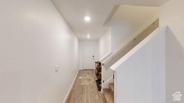Photo 14 for MLS #2107608 at 39 N Wayne Way