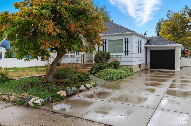 Photo 2 for MLS #2107612 at 69 Beacon Ave