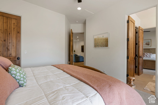 Photo 49 for MLS #2107623 at 1343 W Cambridge Ave #204