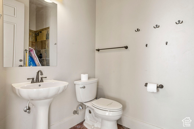 Photo 85 for MLS #2107623 at 1343 W Cambridge Ave #204