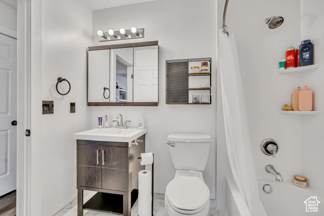 Photo 14 for MLS #2107632 at 3109 S Applewood Dr