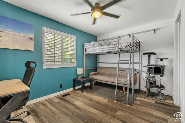 Photo 16 for MLS #2107632 at 3109 S Applewood Dr