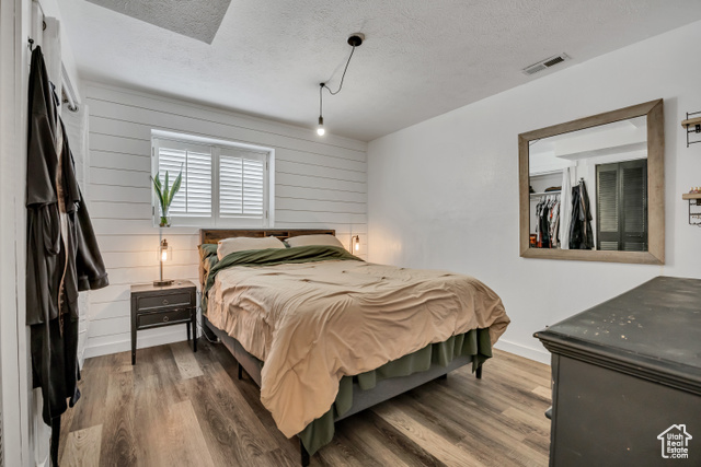 Photo 18 for MLS #2107632 at 3109 S Applewood Dr