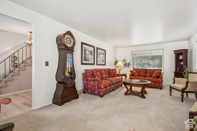 Photo 5 for MLS #2107639 at 1970 E Logan Ave