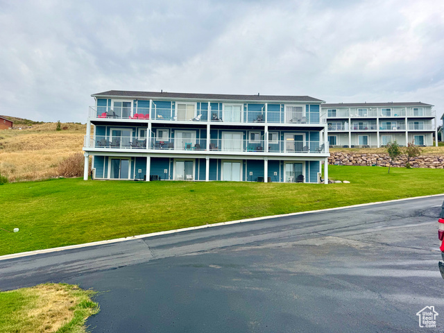 MLS #2107660 - 871 N Newberg Dr #3