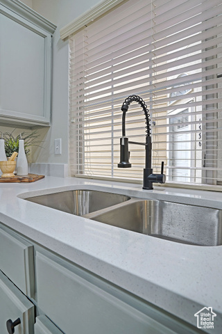 Photo 5 for MLS #2107664 at 1334 W Portside Way