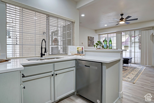 Photo 3 for MLS #2107664 at 1334 W Portside Way