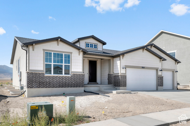 Photo 2 for MLS #2107676 at 6731 N Desert Crk