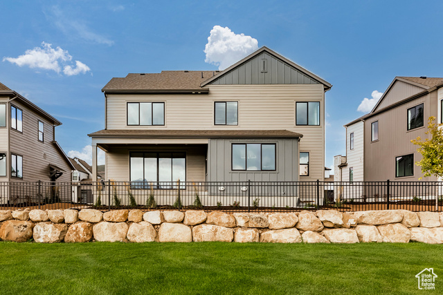 Photo 2 for MLS #2107679 at 2752 E Hayloft Ln #210