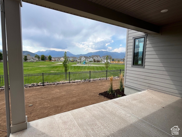 Photo 6 for MLS #2107679 at 2752 E Hayloft Ln #210