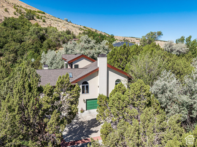 Photo 3 for MLS #2107712 at 1420 Cedar Lake Rd