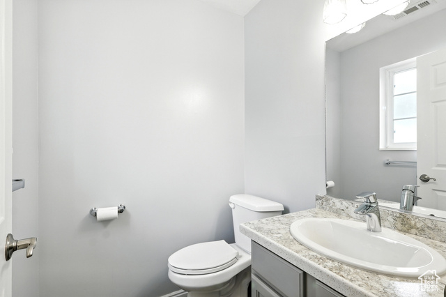 Photo 7 for MLS #2107725 at 48 Kensington Pl
