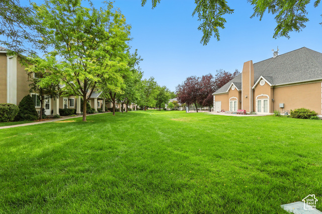 Photo 33 for MLS #2107725 at 48 Kensington Pl