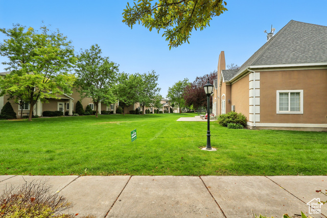 Photo 32 for MLS #2107725 at 48 Kensington Pl