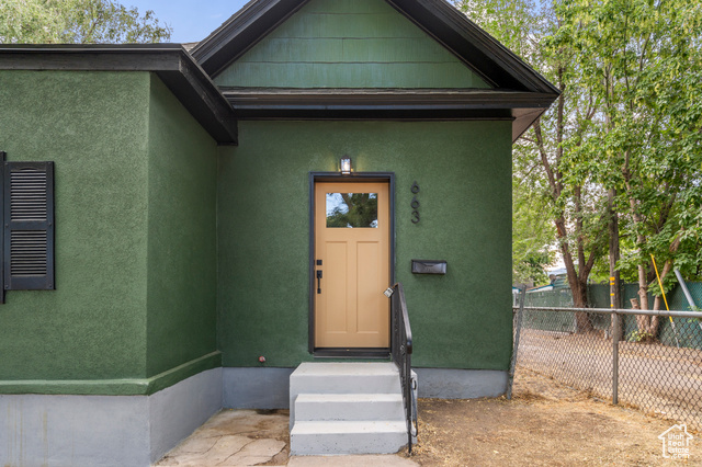 Photo 2 for MLS #2107727 at 663 S 900 West