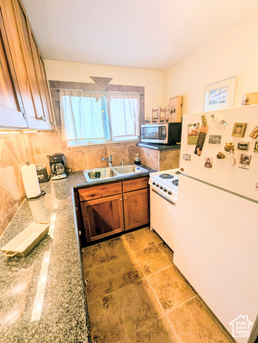 Photo 6 for MLS #2107761 at 199 S 400 East