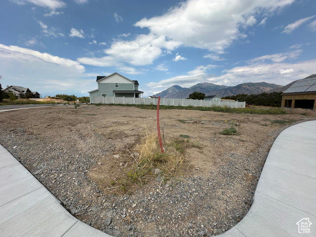 3381 S TWIN HOLLOW DR, Mapleton UT 84664