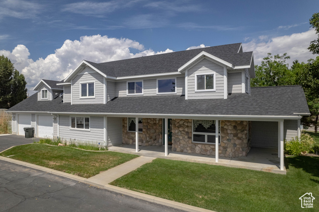Photo 3 for MLS #2107773 at 401 N Fairgrounds Rd