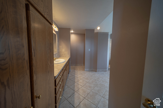 Photo 25 for MLS #2107773 at 401 N Fairgrounds Rd