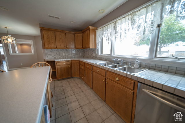 Photo 12 for MLS #2107773 at 401 N Fairgrounds Rd