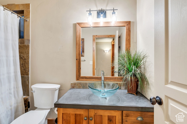 Photo 10 for MLS #2107797 at 14848 S Seven Oaks Ln