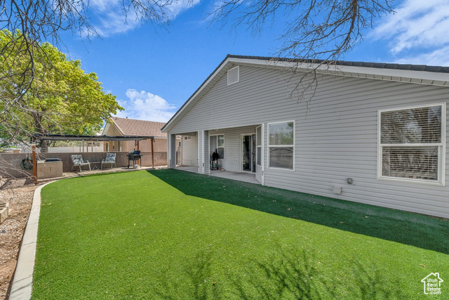 Photo 16 for MLS #2107805 at 2072 W 30 South