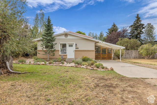 Photo 4 for MLS #2107821 at 120 E 300 North