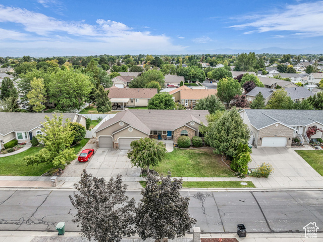 Photo 30 for MLS #2107828 at 2453 W Goldenpointe Way