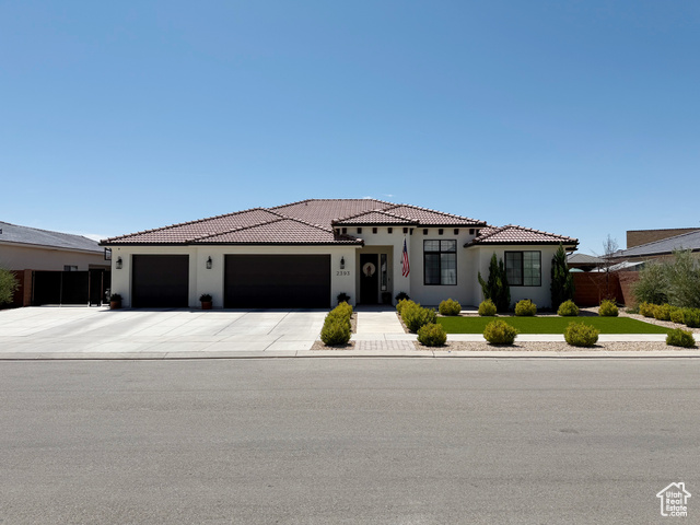 Photo 2 for MLS #2107837 at 2393 W Zinfandel Dr