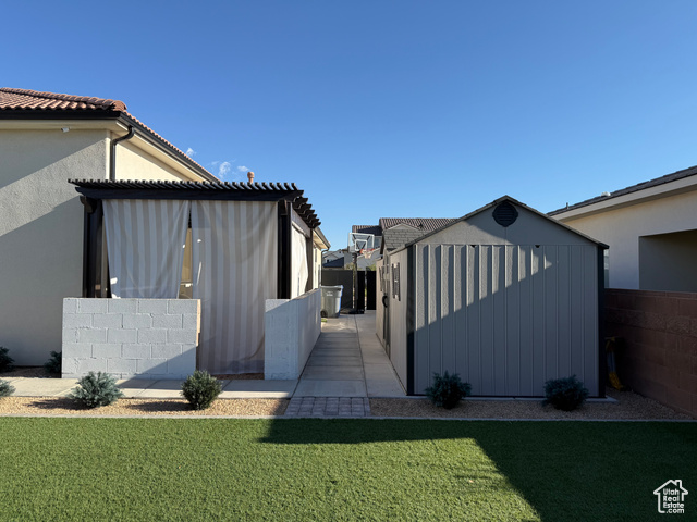 Photo 18 for MLS #2107837 at 2393 W Zinfandel Dr