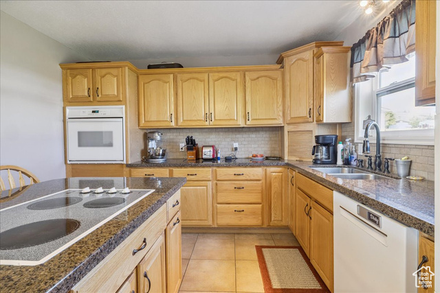 Photo 10 for MLS #2107839 at 66 Apsen Grove Dr