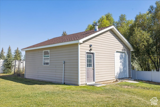 Photo 33 for MLS #2107839 at 66 Apsen Grove Dr