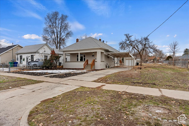 Photo 2 for MLS #2107851 at 275 W 34th St